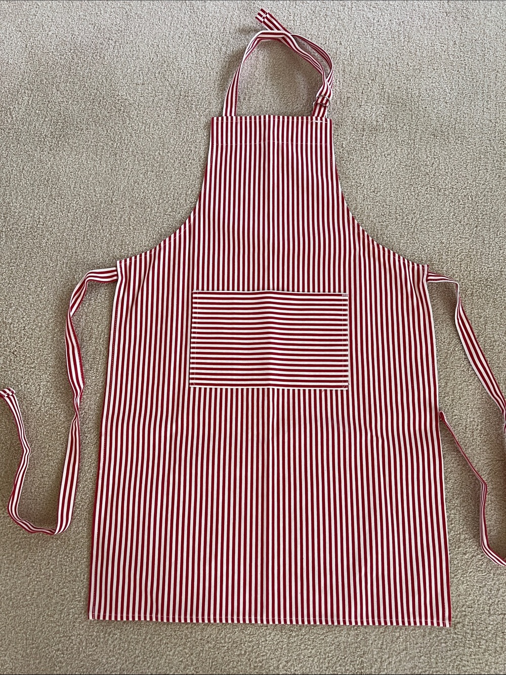 NEVER USED Kitchen Apron with Front Pocket - Picture 2 of 7